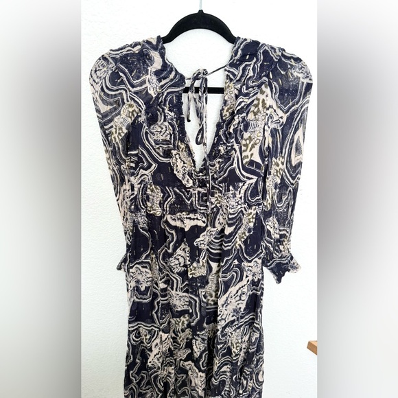 Printer Johnson Anthropologie Textured Midi Dress Moth Bug Print Ruffle Size SP - Picture 8 of 10